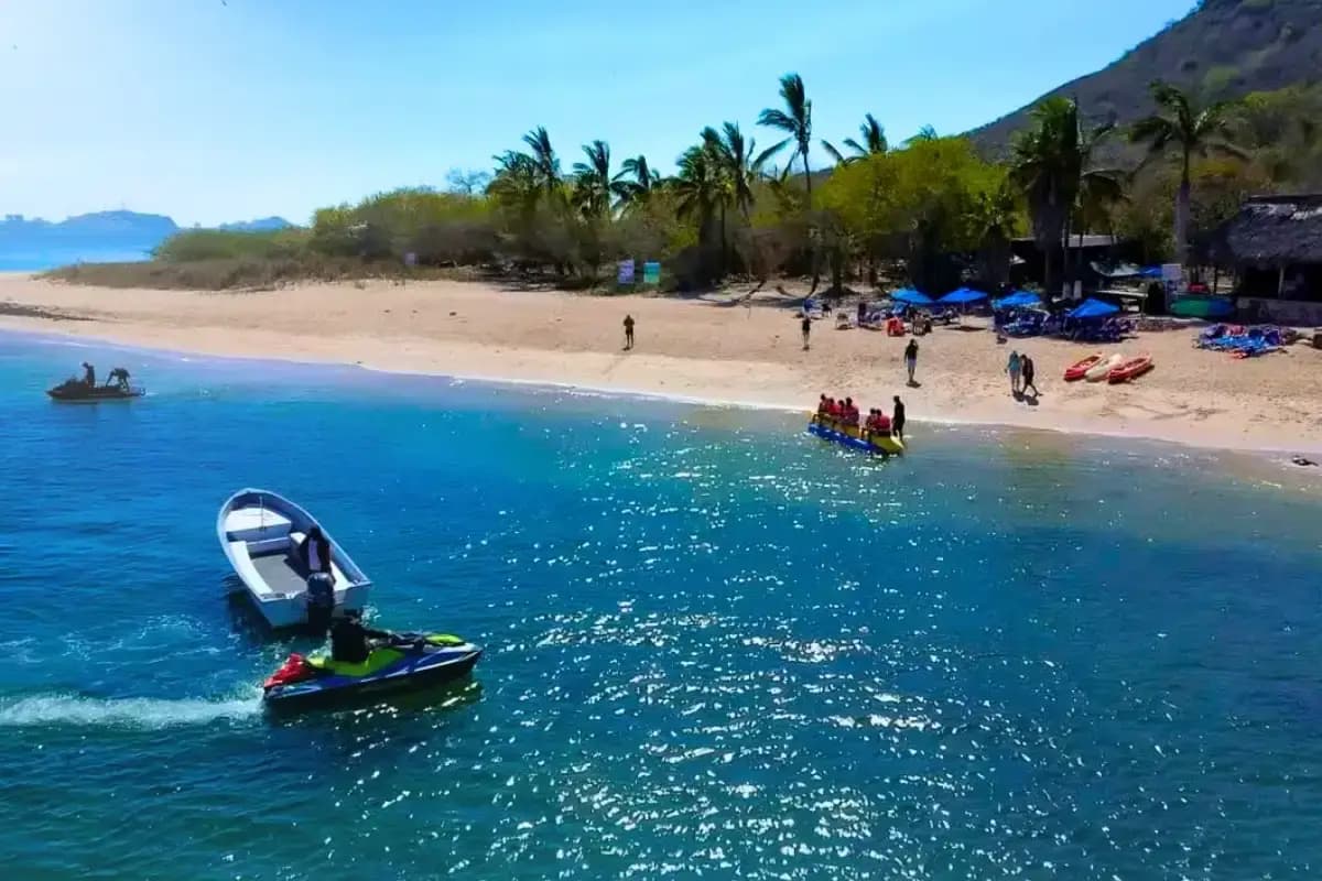Explore Isla Venados