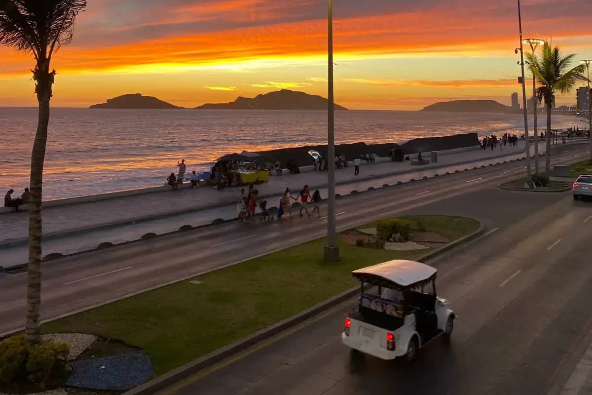 Walk the malecón