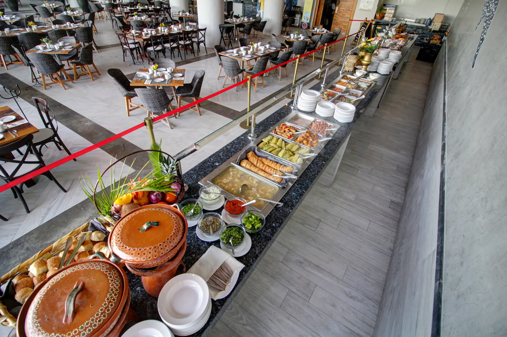 Montealban Café & Restaurant at Royal Villas Resort